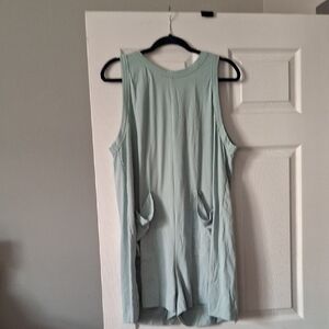Elegant Sleeveless Mint Green Women's Tank Top
